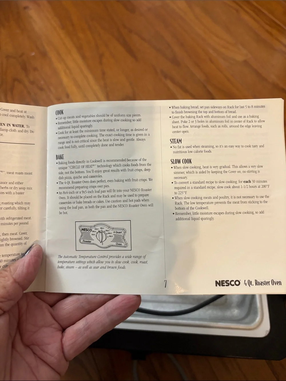 Nesco 4-Qt Roaster Oven Roasts, Bakes, Steams, Slow Cooks, etc